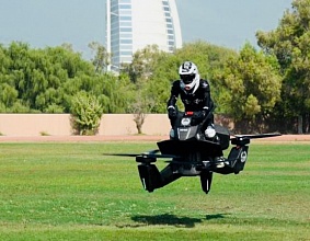 В Дубаи полиция приступила к работе с первыми дроноциклами - Hoversurf Scorpion 3 