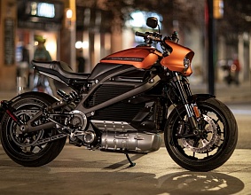 Harley-Davidson представили первый электромотоцикл (электробайк) с постоянным подключением к интернету.